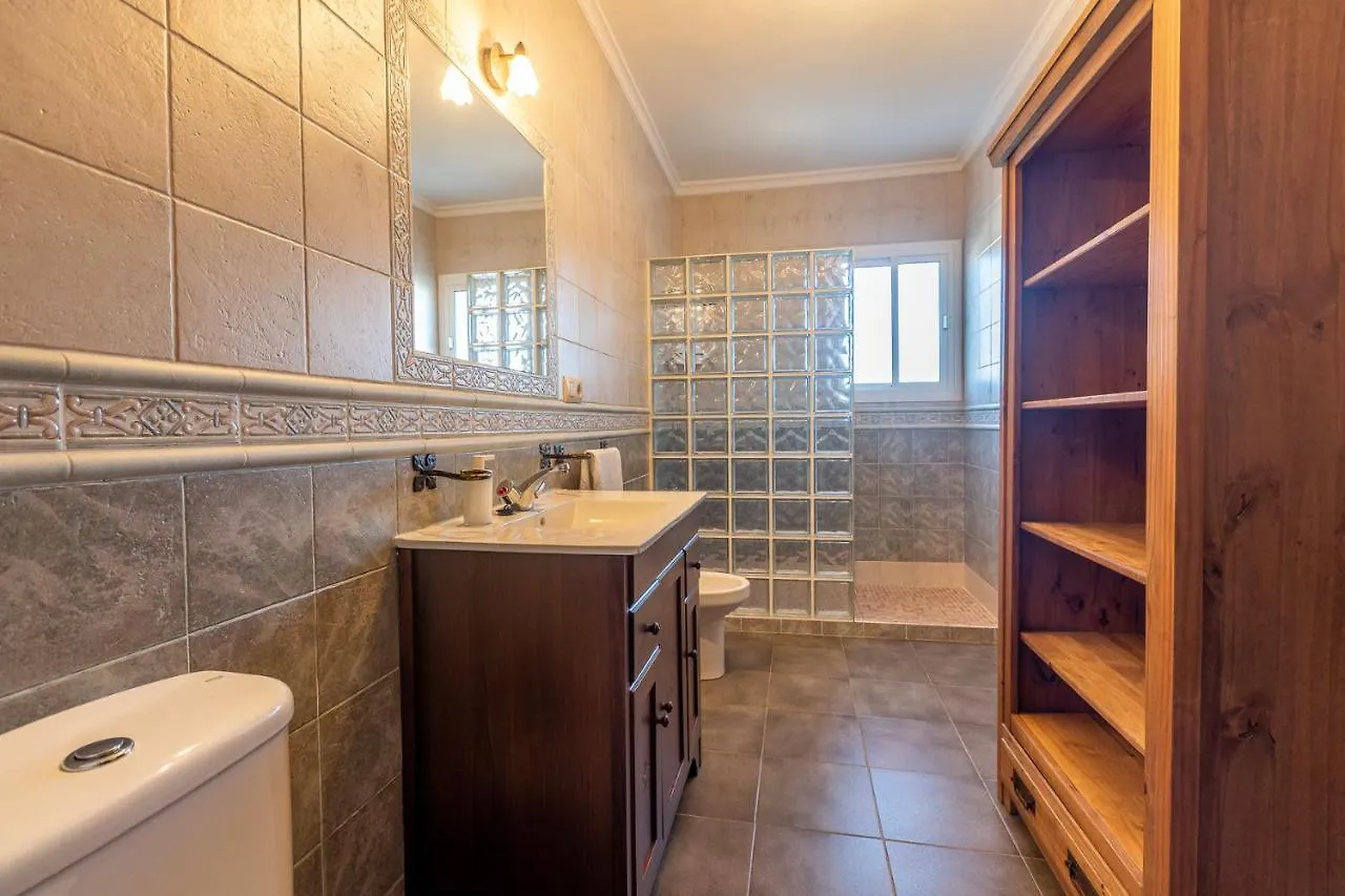 Apartamento Luz A Bolonia Apartment